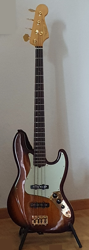 Photo meines damals (2022Mar03) gekauften <q>_Fender Jazz Bass</q>
                            title=